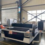 3000W Multifunctional Metal Fiber Laser Cutter Customizable 3015 Single Platform Automatic Yaskawa Servo Motor Supports BMP - 图片 4